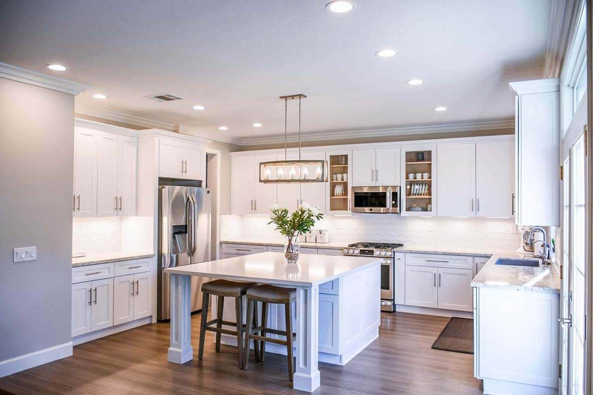 Beautifully cleaned white kitchen.