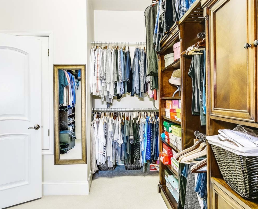Home Organization - Closet Organizing